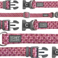 Adjustable dog collar, flowers
