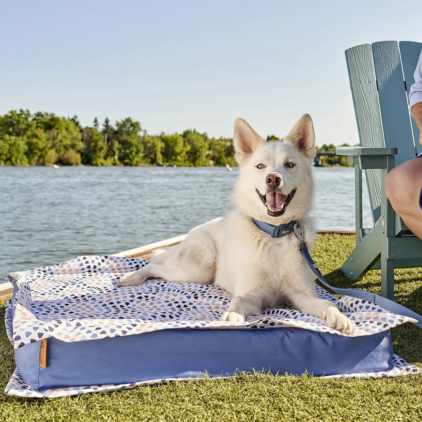 Outdoor Water Resistant Bed, Positano Tiles