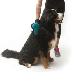 Silicone grooming glove