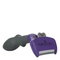 Undercoat deshedding tool for cat with short hair